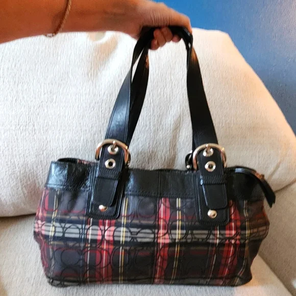 Vintage Coach Tartan Plaid Black & Red Shoulder Bag Purse Tote Bag - Picture 6 of 11
